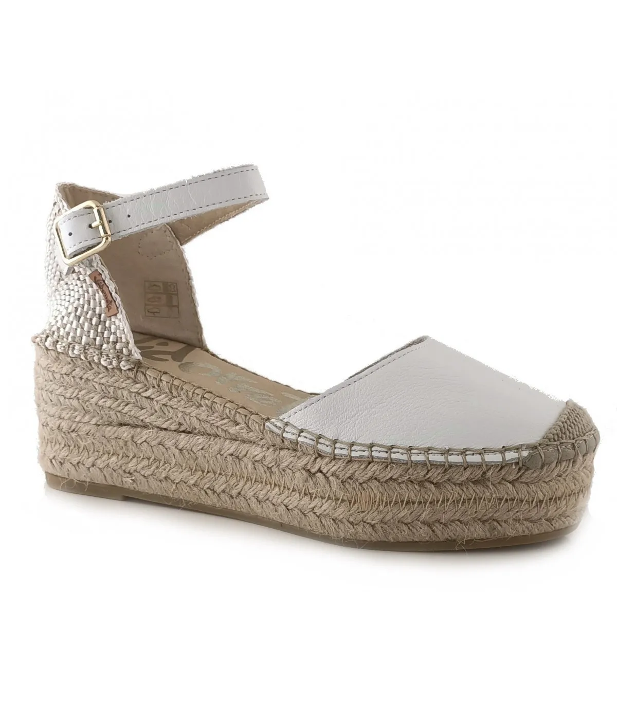 Alpargatas de piel en blanco