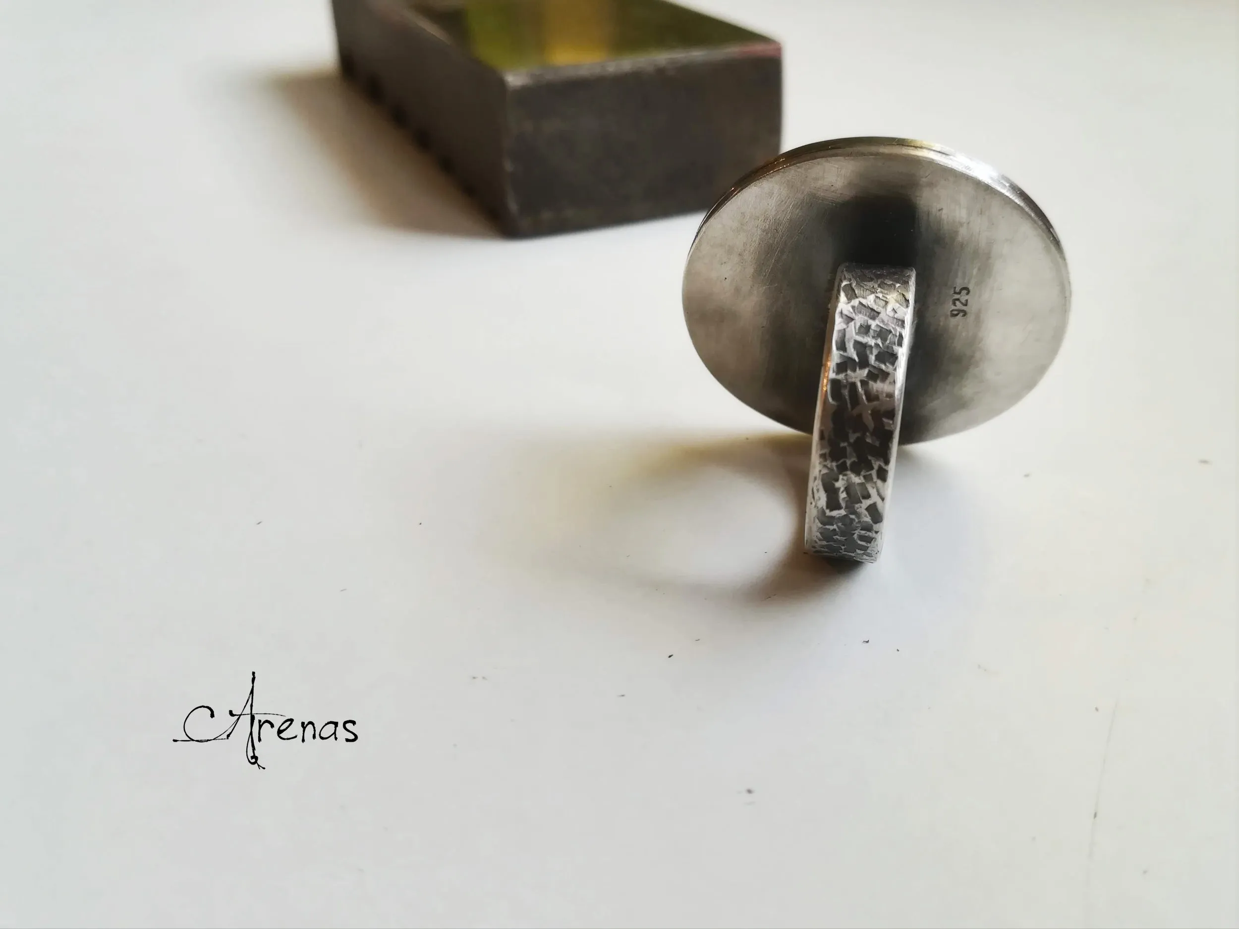 Anillo Grande de Plata de Ley y Gema Crisoprasa n 15