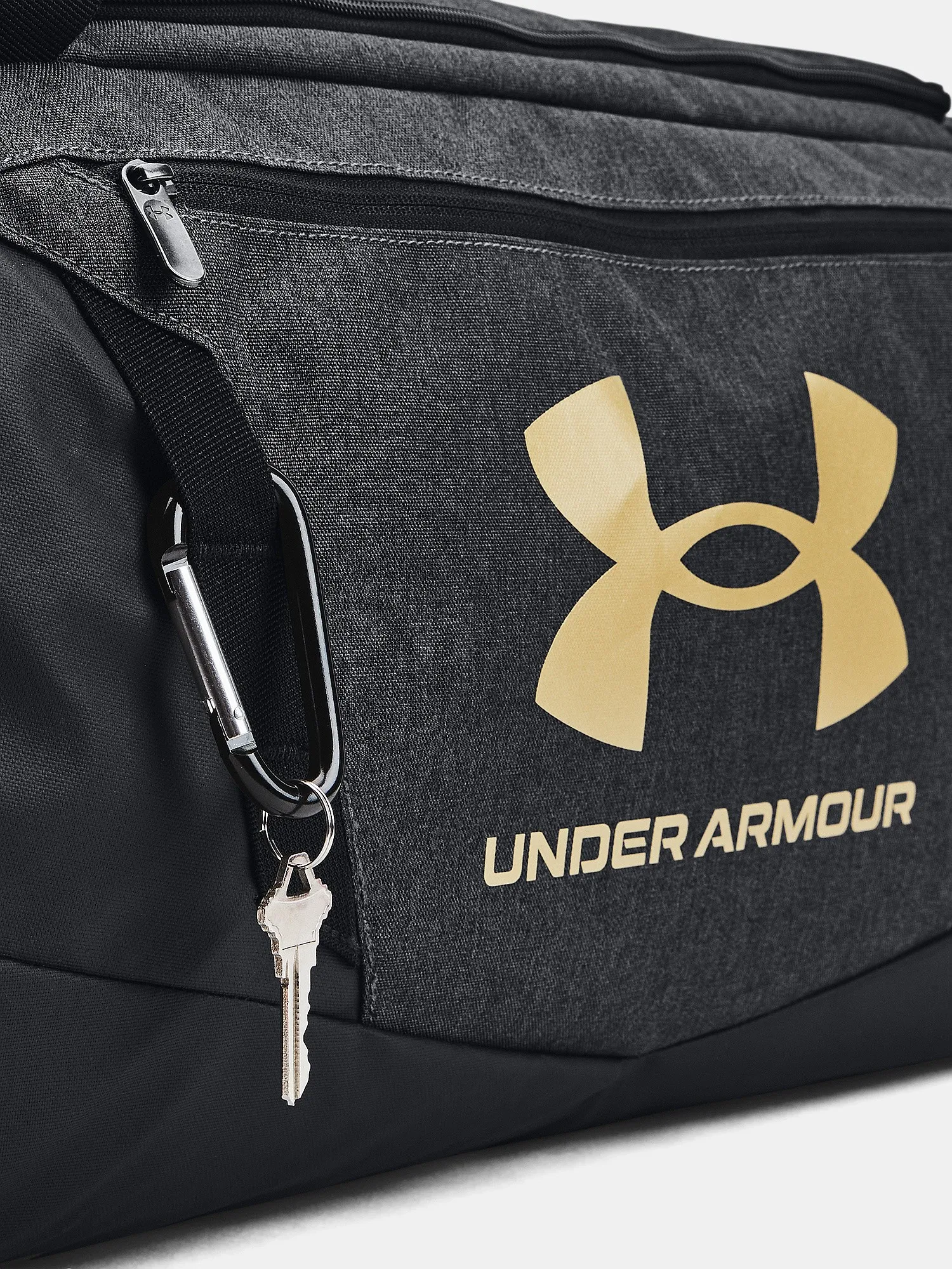 BOLSA UNDER ARMOUR UNDENIABLE 5.0 MD DUFFEL  BLACK/METALLIC GOLD