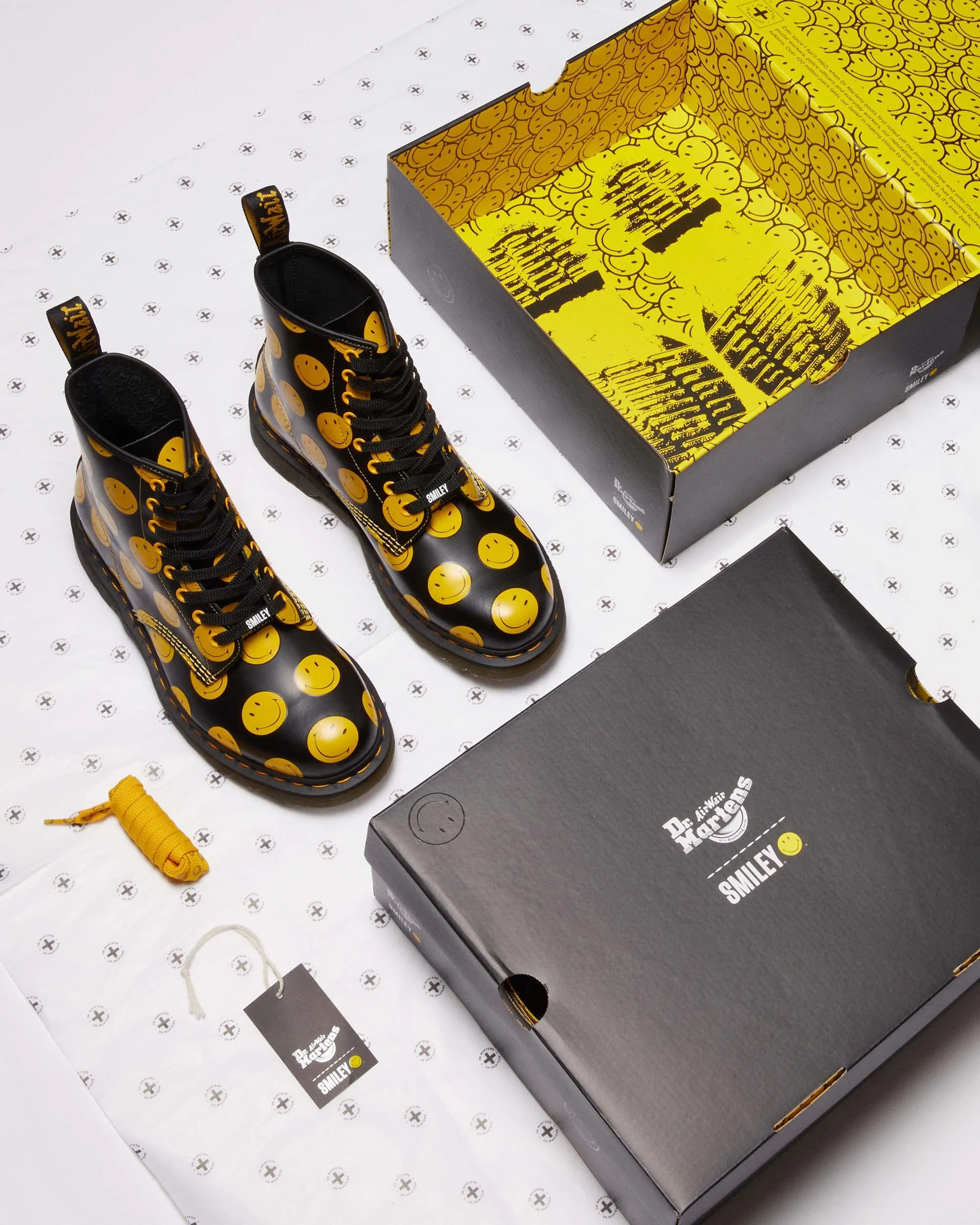 BOTAS 1460 SMILEY® DE PIEL