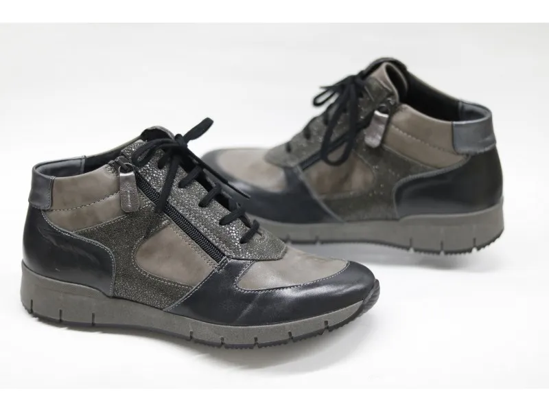 BOTIN COMBINADO SPORT PLANO 3900 SUAVE BY LEYLAND EN COLOR GRANATE, NEGRO O BURDEOS