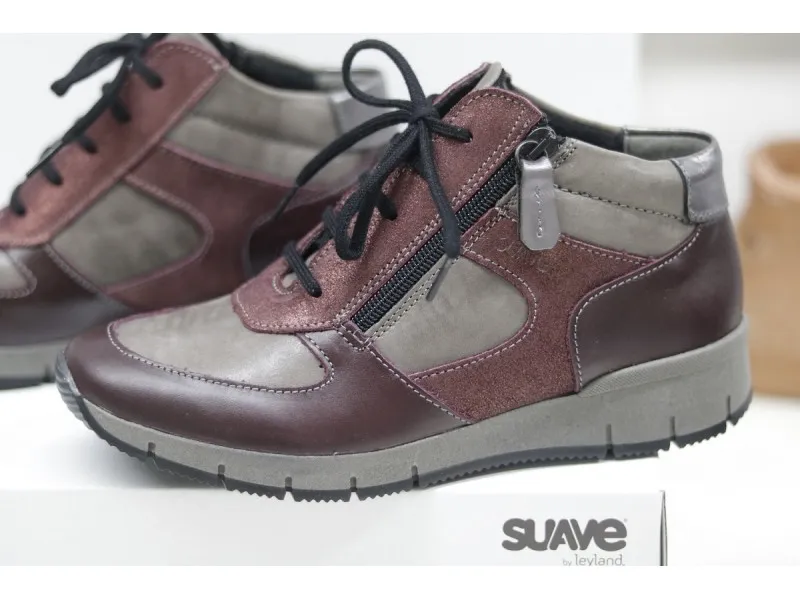 BOTIN COMBINADO SPORT PLANO 3900 SUAVE BY LEYLAND EN COLOR GRANATE, NEGRO O BURDEOS