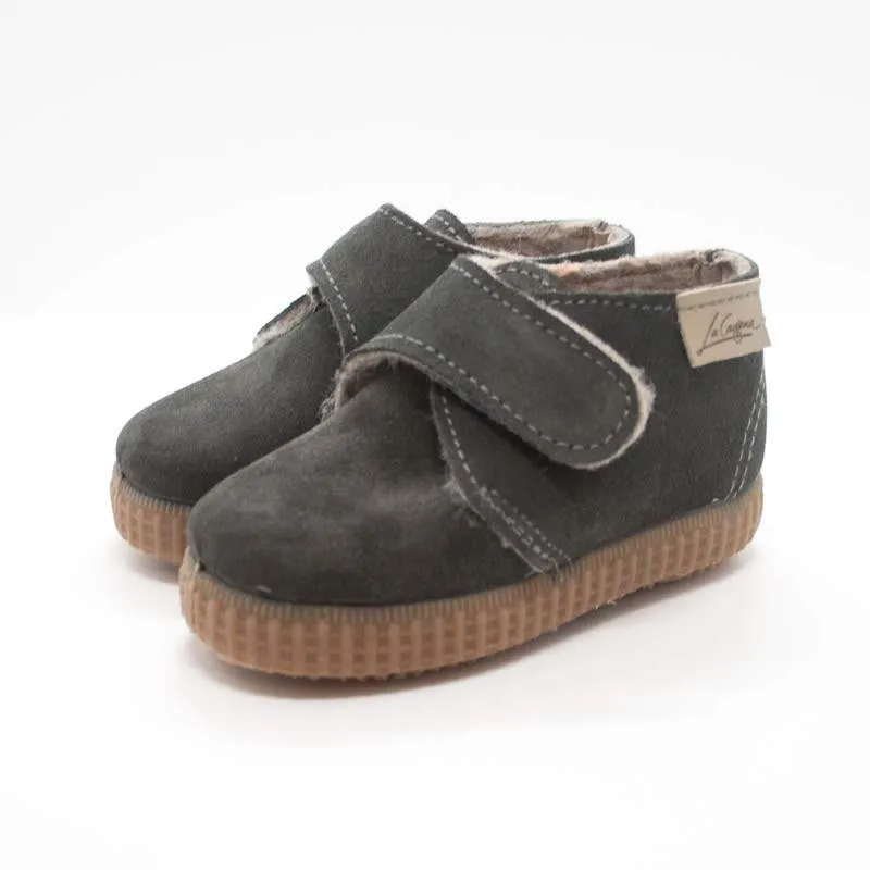 Botita serraje sin cordones gris
