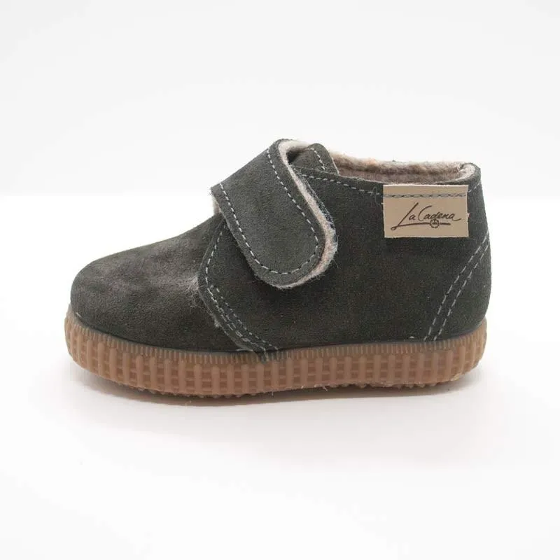 Botita serraje sin cordones gris