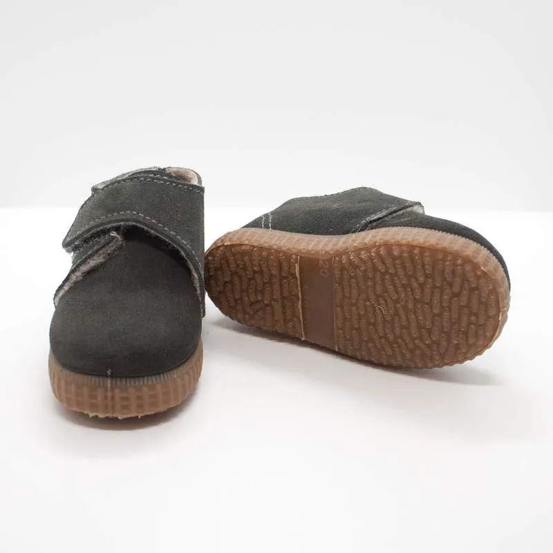 Botita serraje sin cordones gris