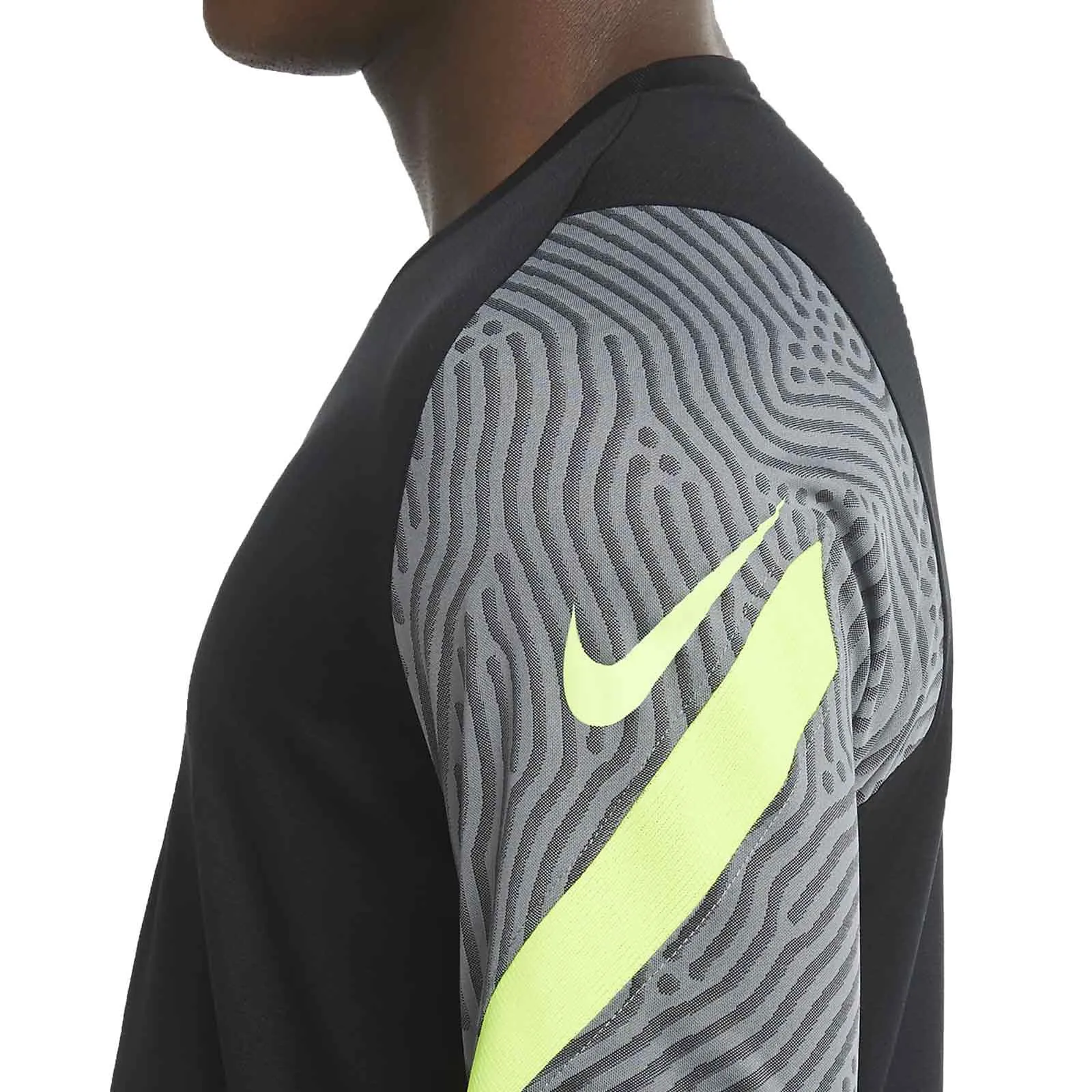 CAMISETA NIKE DRIFIT STRIKE