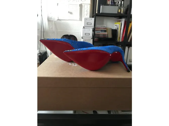Christian Louboutin Tacones Azul 