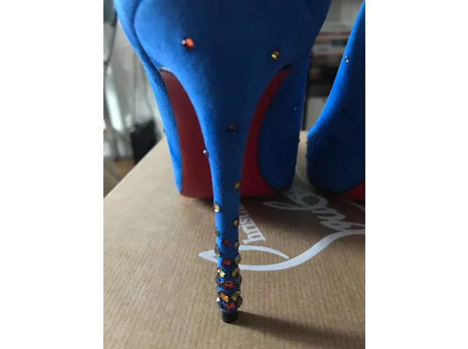 Christian Louboutin Tacones Azul 