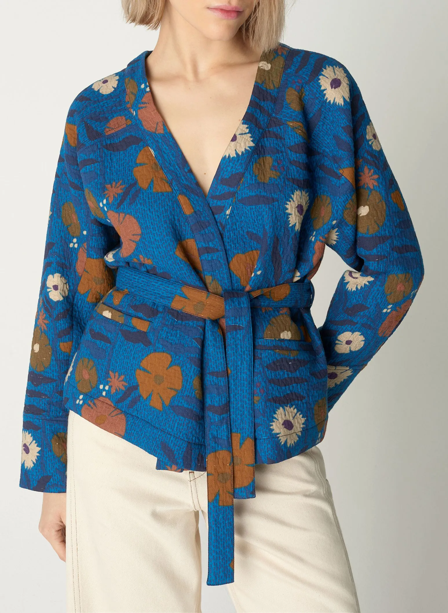 COTELAC Chaqueta tipo kimono de mezcla de algodón estampada en azul