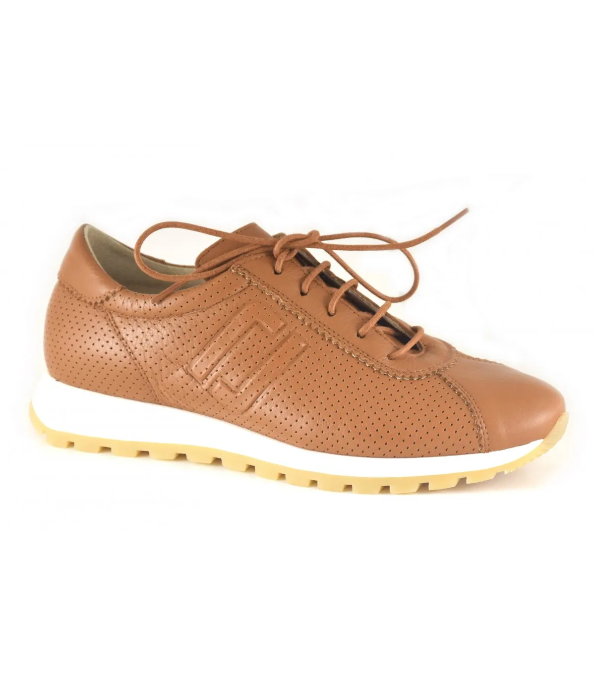 Deportivo de piel en color camel