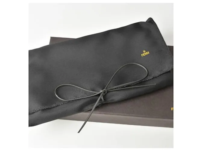Fendi Zucca Castaño 