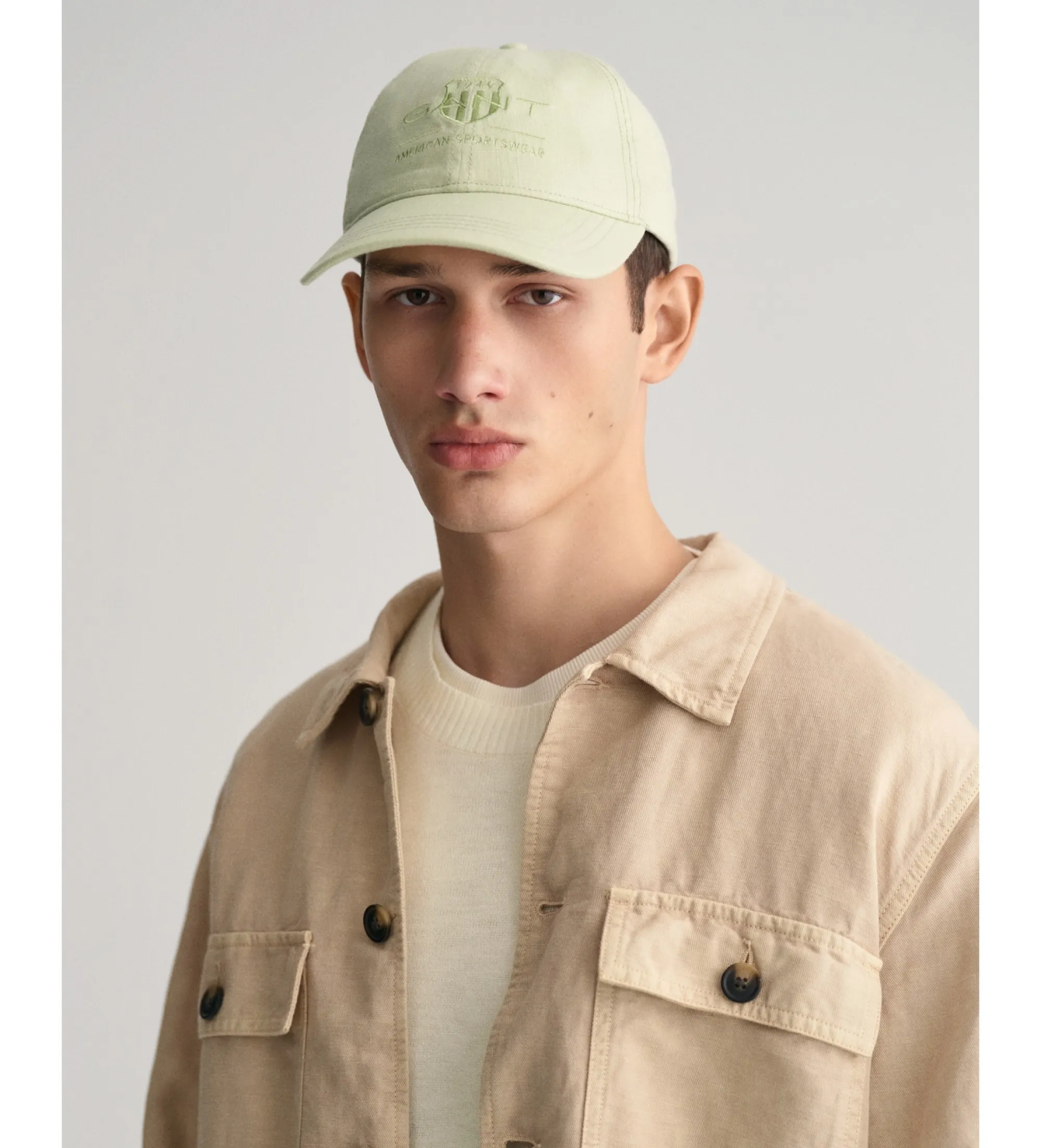 Gorra de lino Tonal Archive Shield blanco