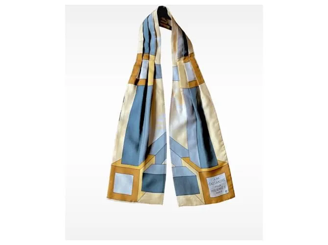 Lavallière "Perspective" AM CASSANDRE 50/60 HERMÈS seda marfil, camello, gris 