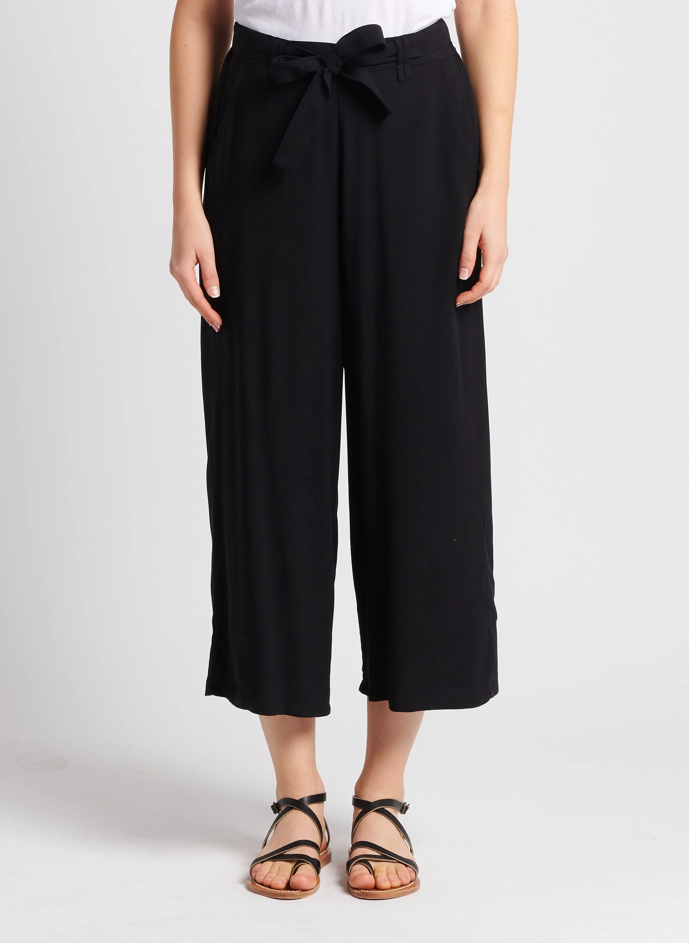 MARIE SIXTINE SANDRO  PANTALóN FLUIDO DE TALLE MEDIO ALTO EN NEGRO