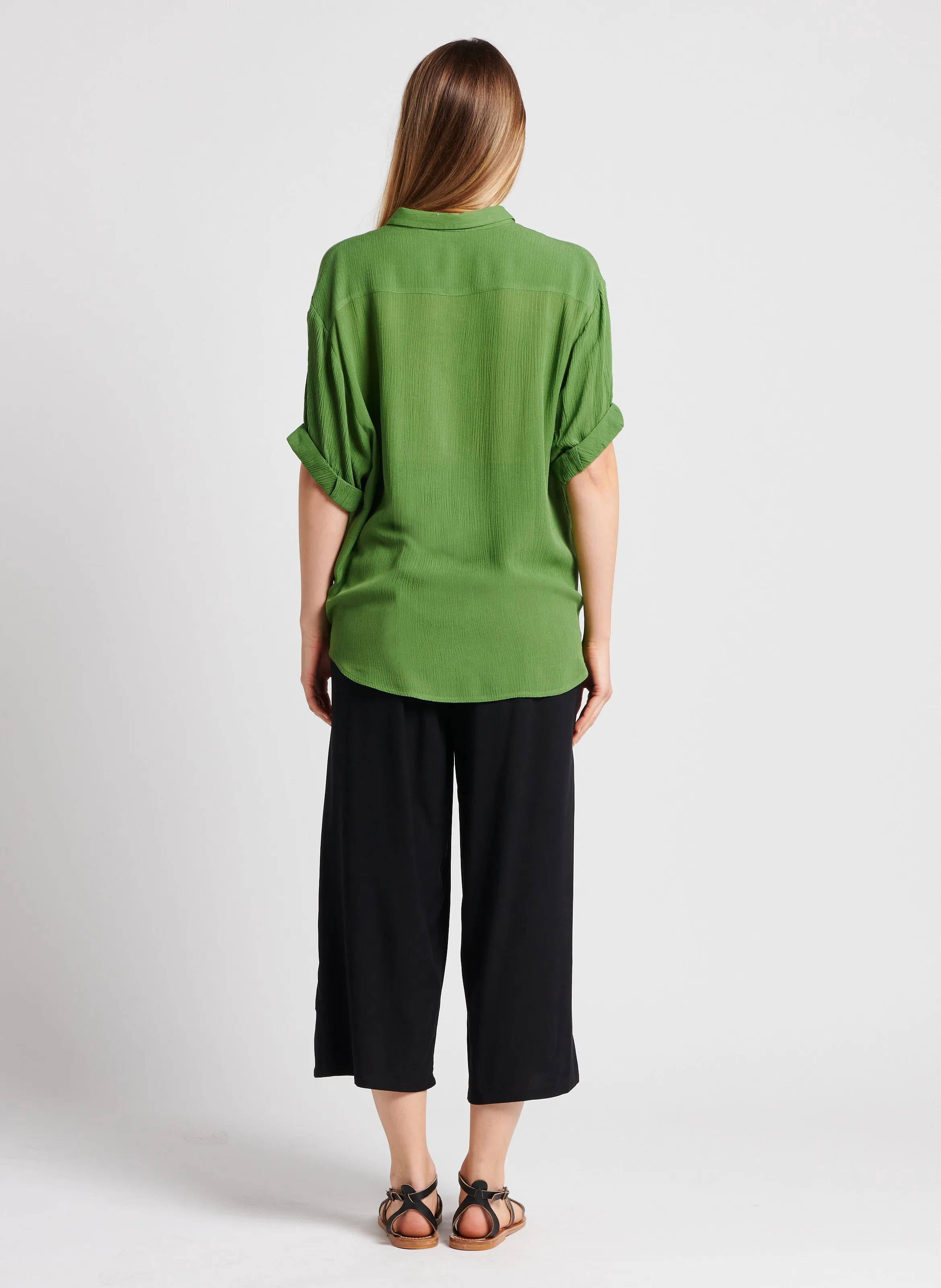 MARIE SIXTINE SANDRO  PANTALóN FLUIDO DE TALLE MEDIO ALTO EN NEGRO