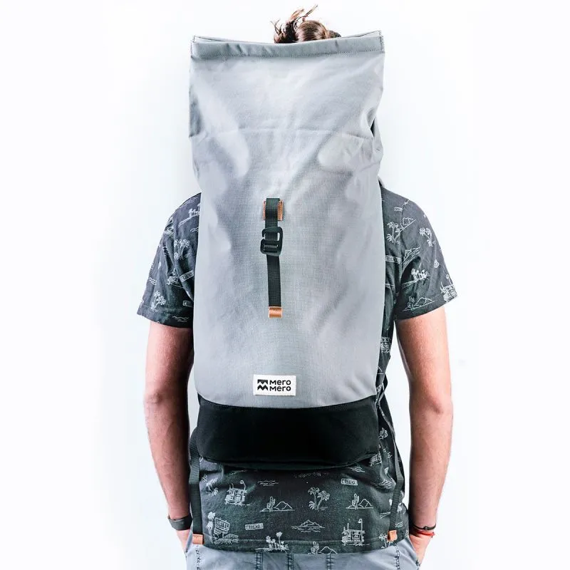 Mochila MEROMERO Squamish (Gris Piedra/Marrón)