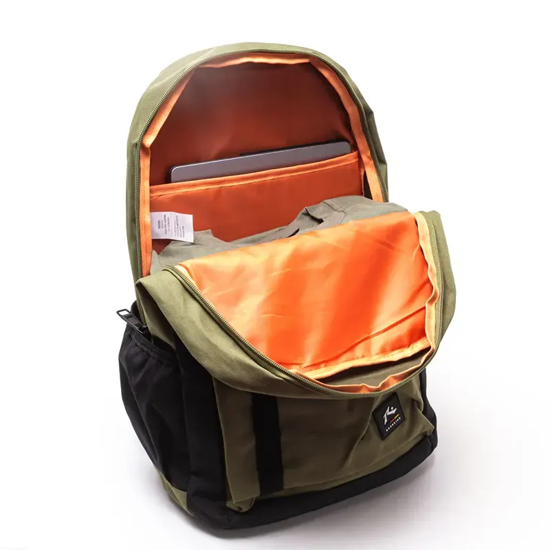 Mochila Rusty Creed Verde Militar