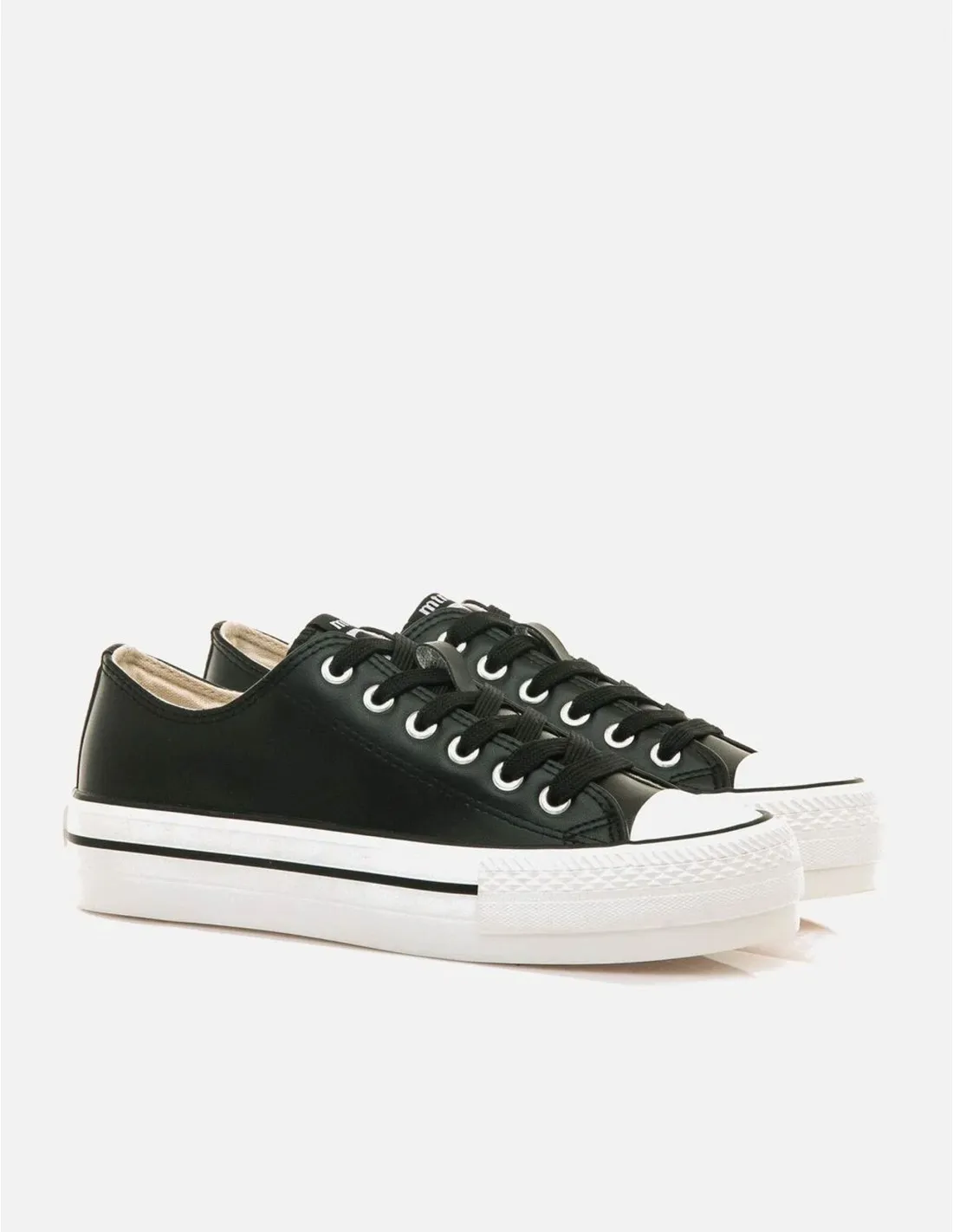 MUSTANG Zapatillas Polipiel Puntera Goma Negras