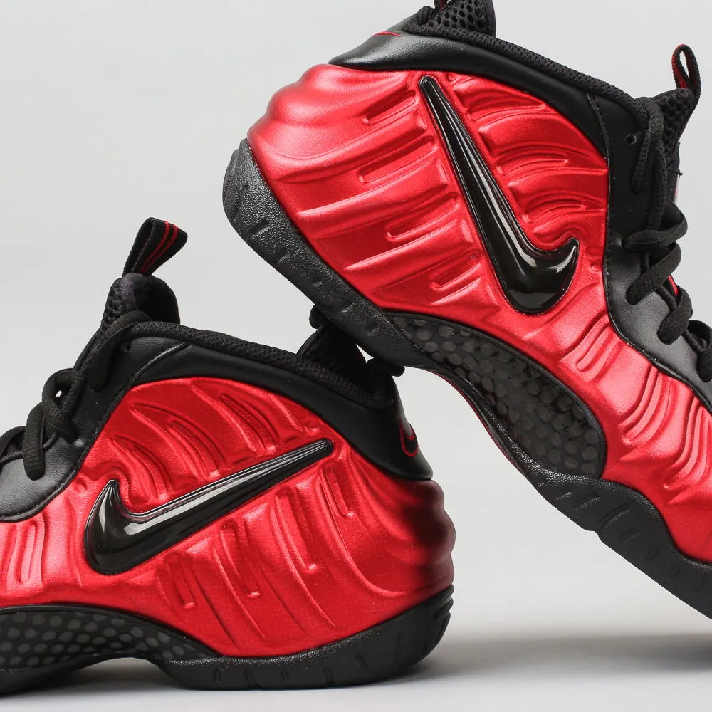 Nike Air Foamposite Pro "University Red"