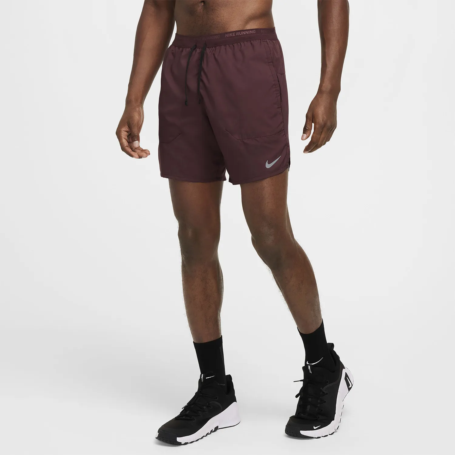 NIKE DRIFIT STRIDE 7IN SHORTS