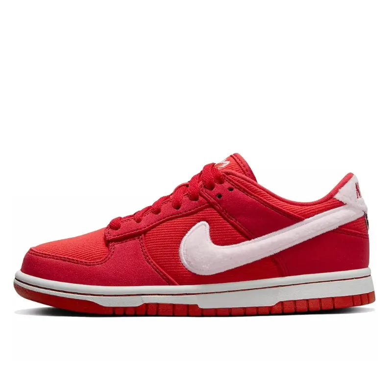 Nike Dunk Low Valentine's Day (2024)