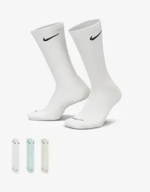 Nike Everyday Plus