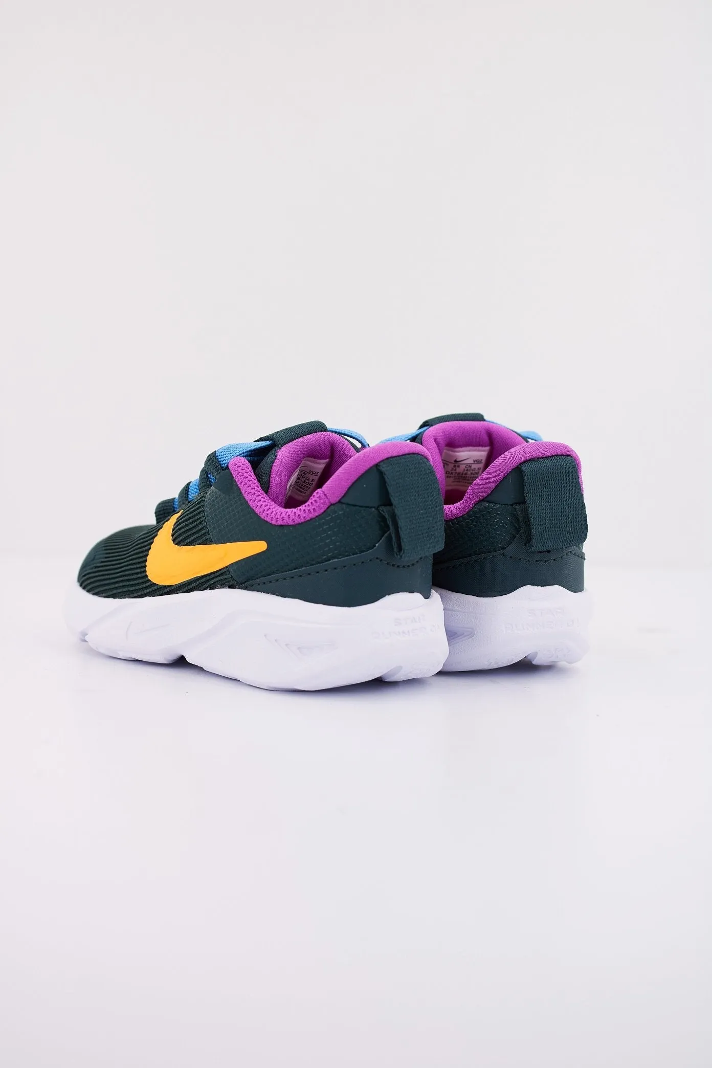 NIKE STAR RUNNER 4