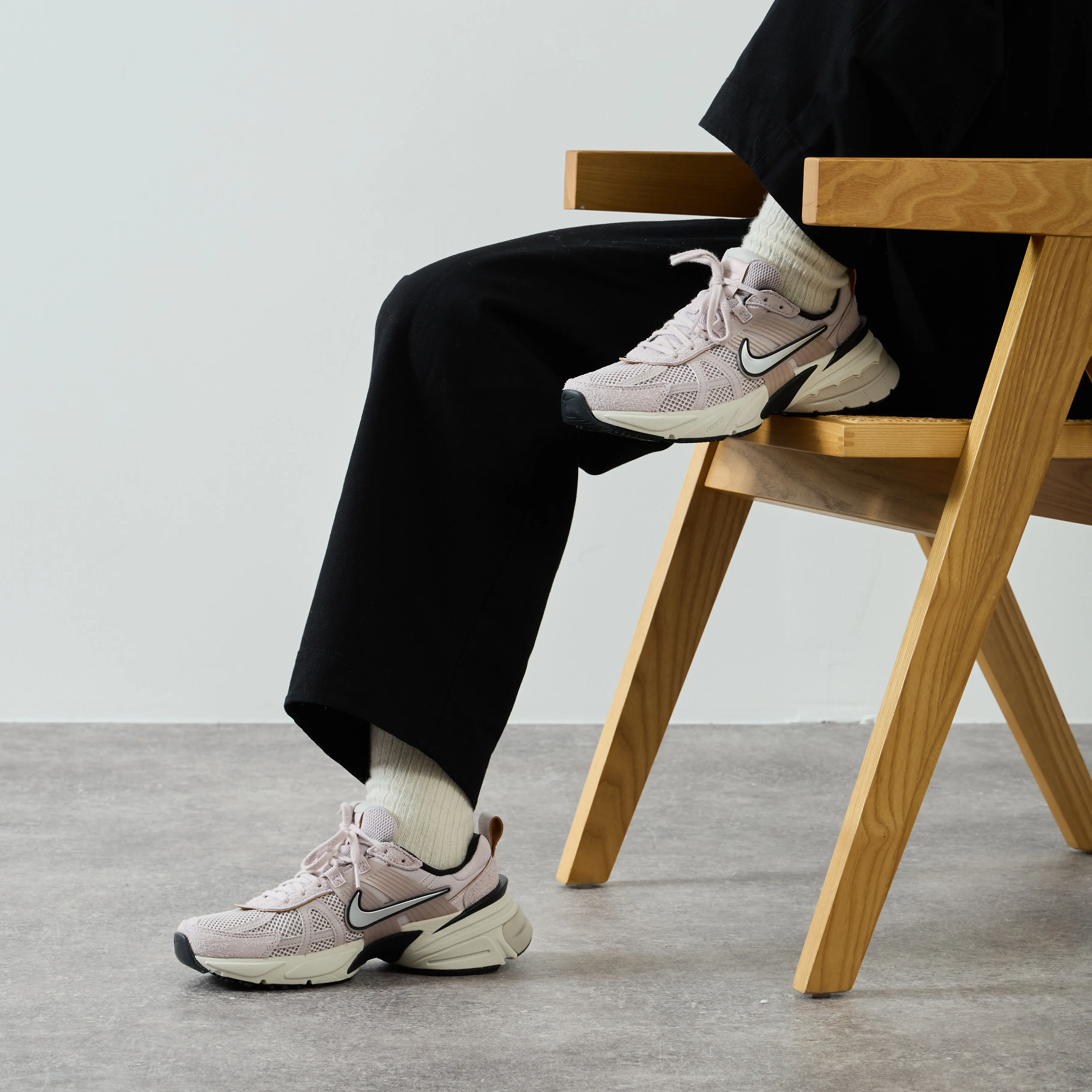 NIKE V2K RUN