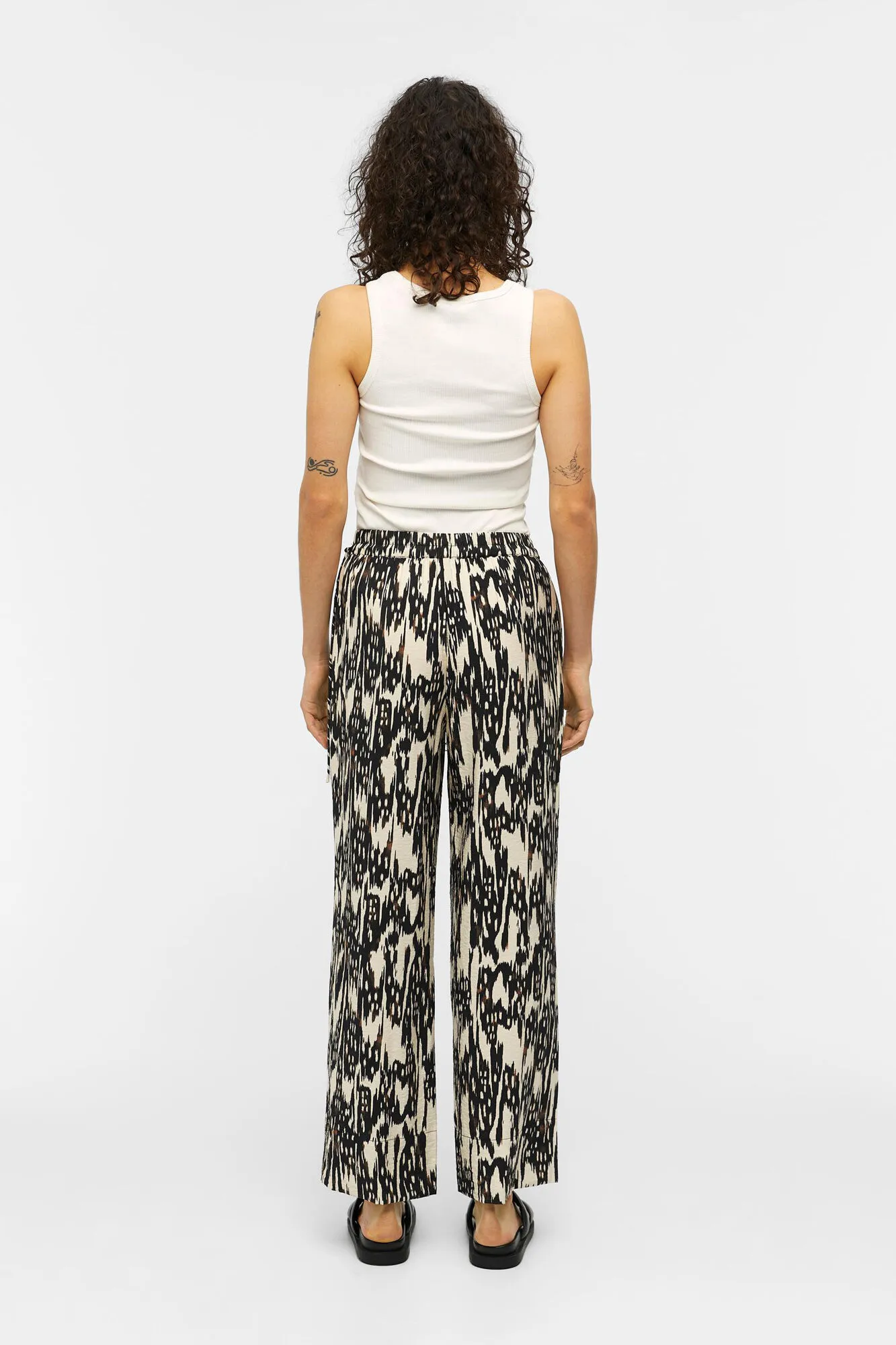 Object Pantalón ancho