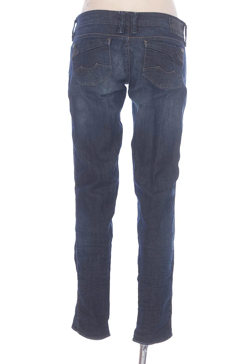 PANTALóN COLOR AZUL  CHEVIGNON