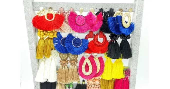 Pendientes Colors Summer con expositor de regalo REF:173802