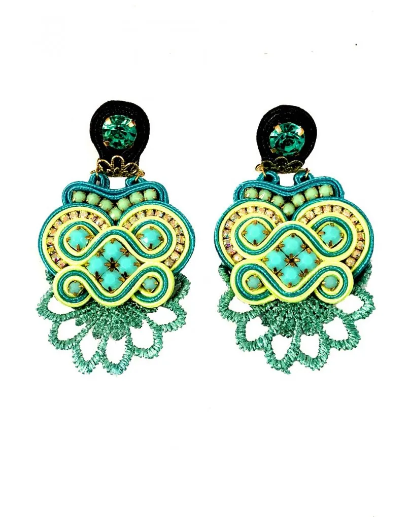 PENDIENTES DE FLAMENCA BLANCOS VERDES Y ENCAJE FANTASTICOS