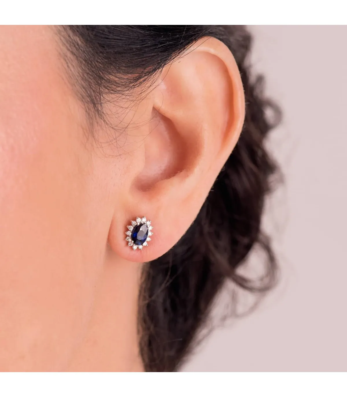 Pendientes Jasmin 0.28 Qtes.18 Ktes Zafiro
