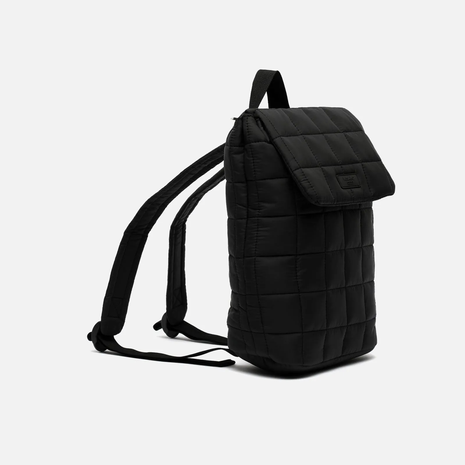 Puki mochila con solapa acolchada en nylon