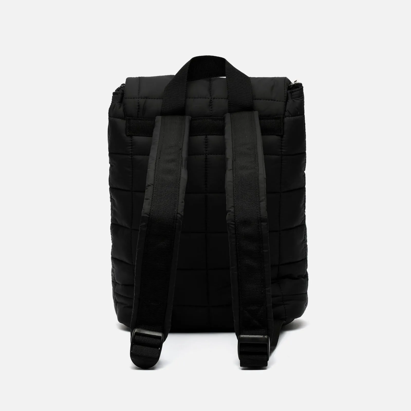 Puki mochila con solapa acolchada en nylon