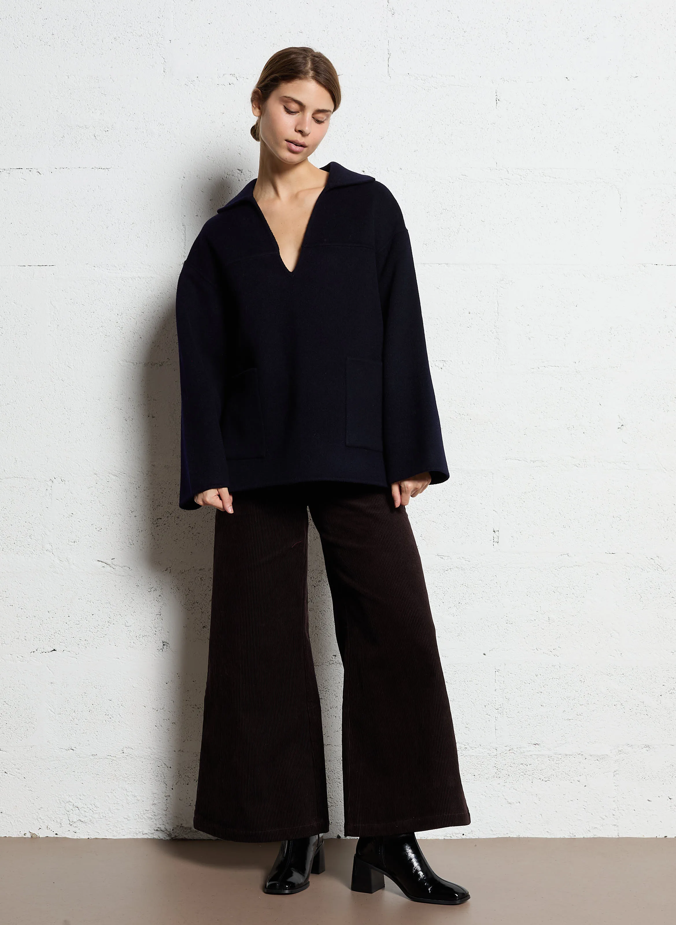 RANSTIN  PANTALóN CAPRI DE PANA EN MARRON