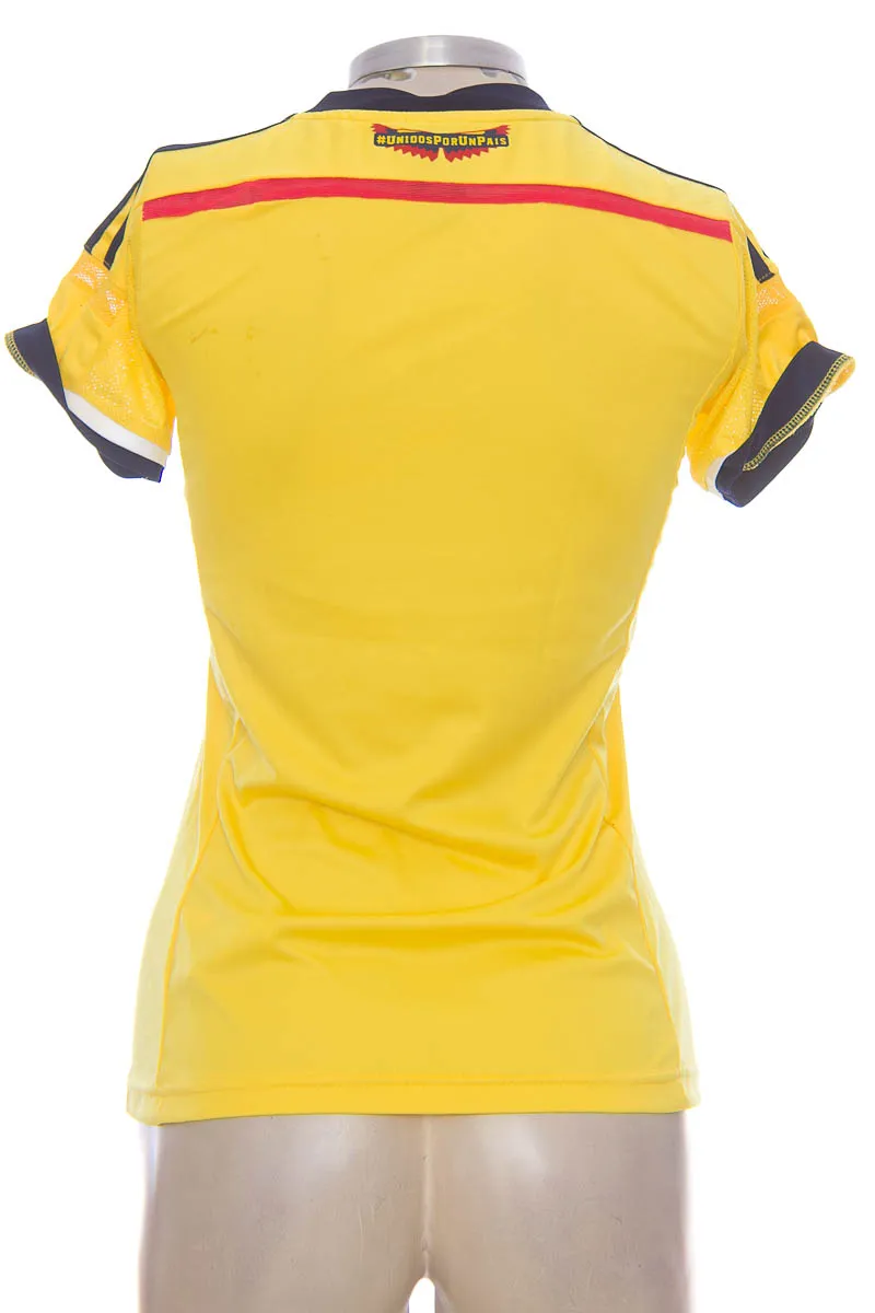 ROPA DEPORTIVA / SALIDA DE BAñO COLOR AMARILLO  CLOSEANDO