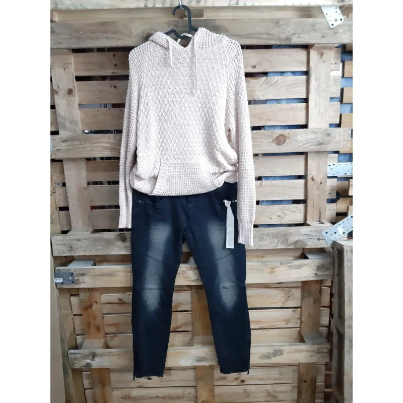 Ropa MUJER   – 500 prendas