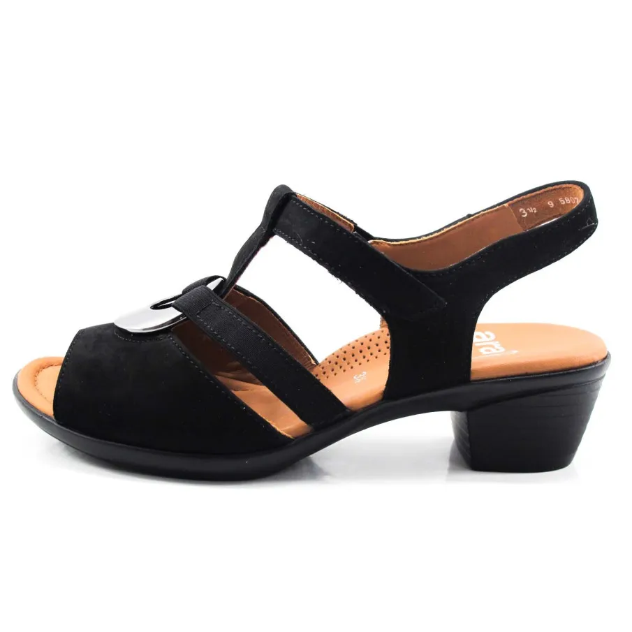 Sandalia color negro Ara chapa