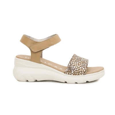 Sandalia cuña estampada camel D’chicas