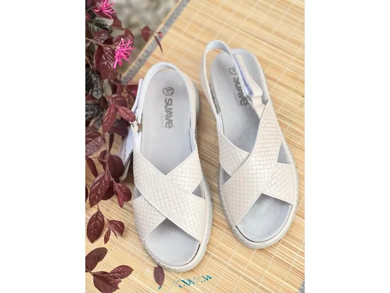 SANDALIA DE PIEL 3355 SUAVE BY LEYLAND EN COLOR BEIGE