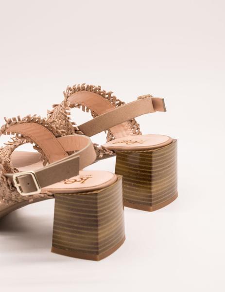 Sandalia Kess 21061 trenzado betaupe de mujer.