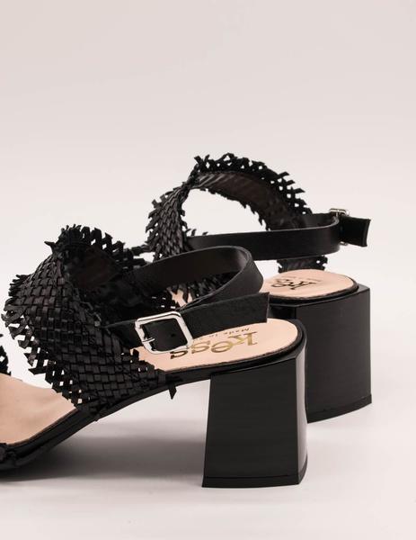 Sandalia Kess 21061 trenzado negro de mujer.