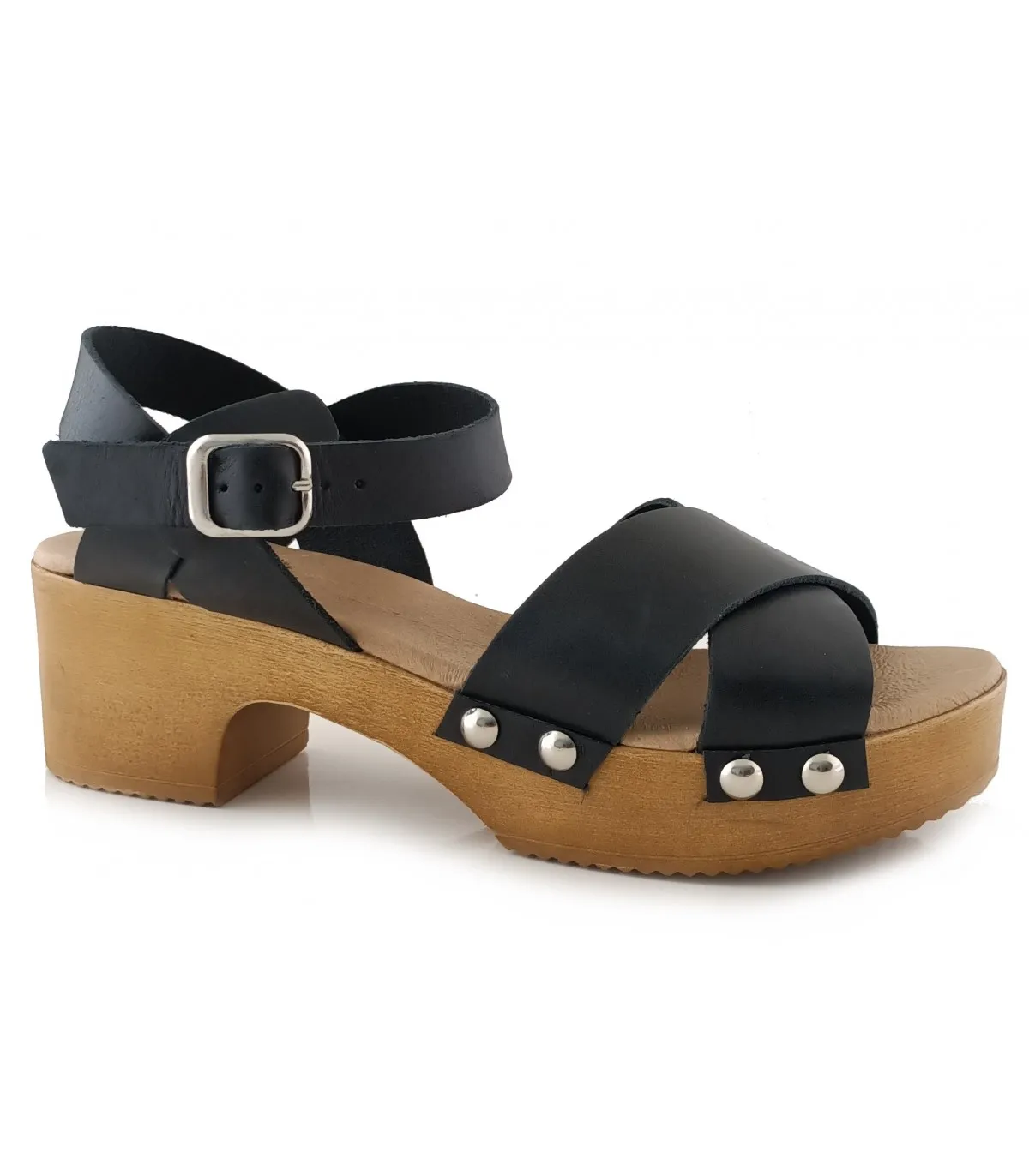 Sandalia para señora con detalle de tachas