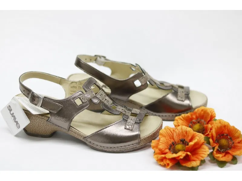 SANDALIA TACÓN 3810 SUAVE BY LEYLAND EN COLOR DORADO