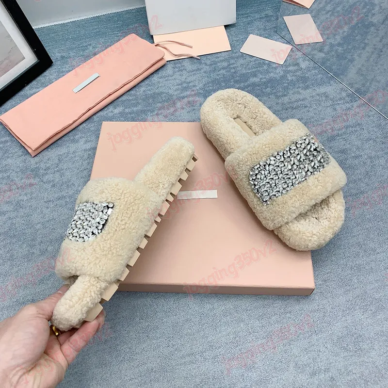 Slipers de mujer Sandalias de diseño Fashion Crystal Logotipo de oveja Tobogane