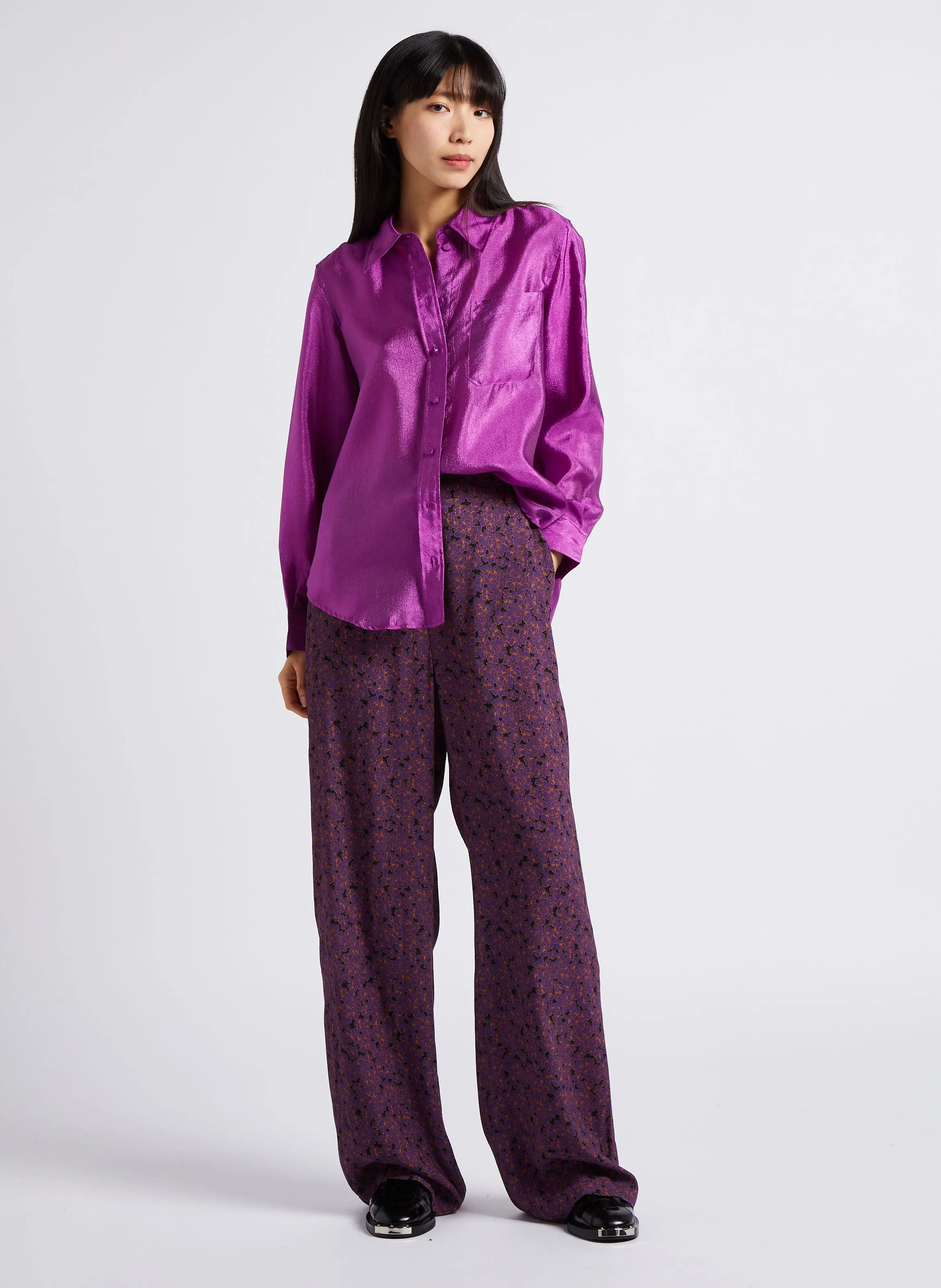 TAIGA  PANTALóN EVASé DE TALLE ALTO EN VIOLETA