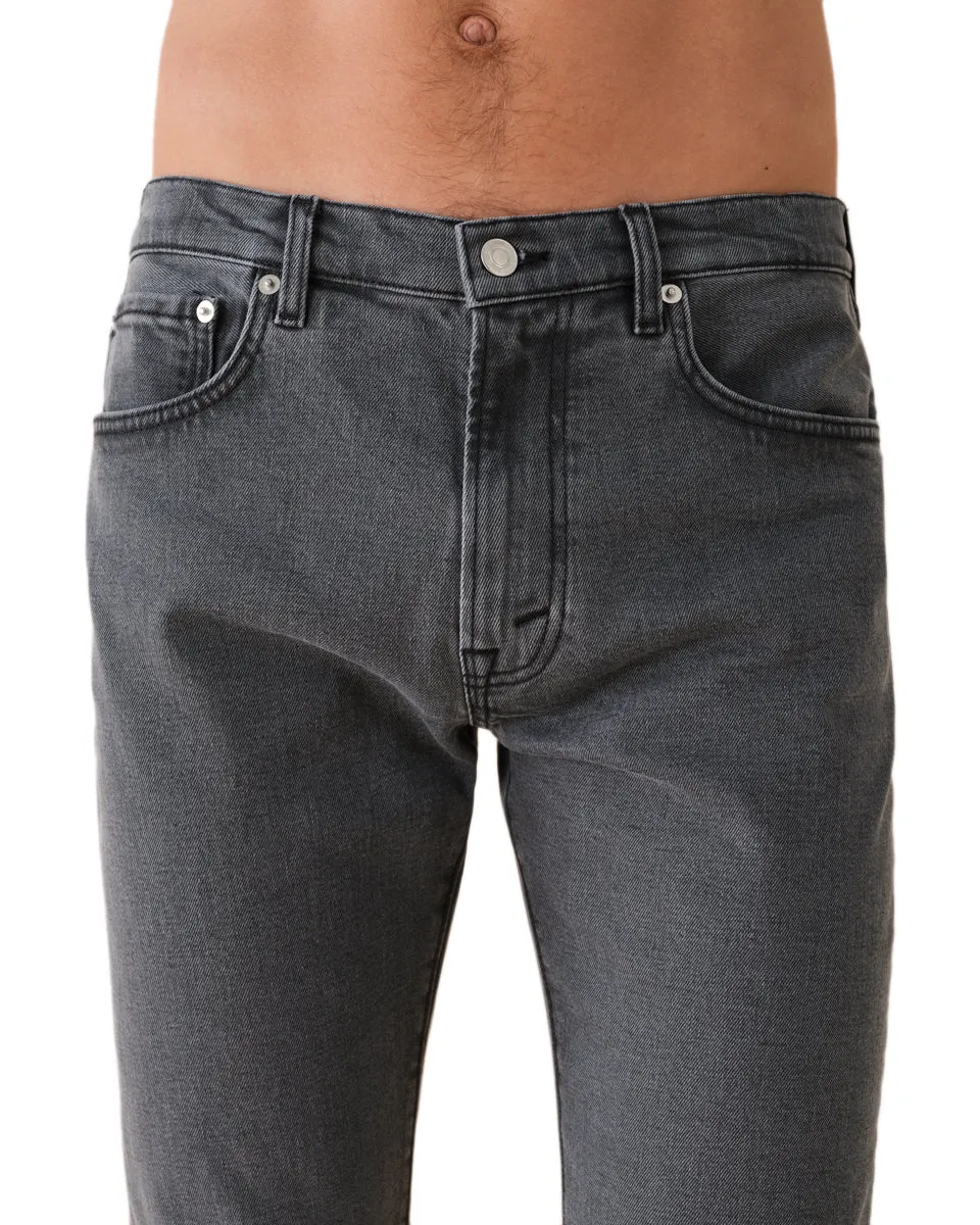 Tapered Jeans