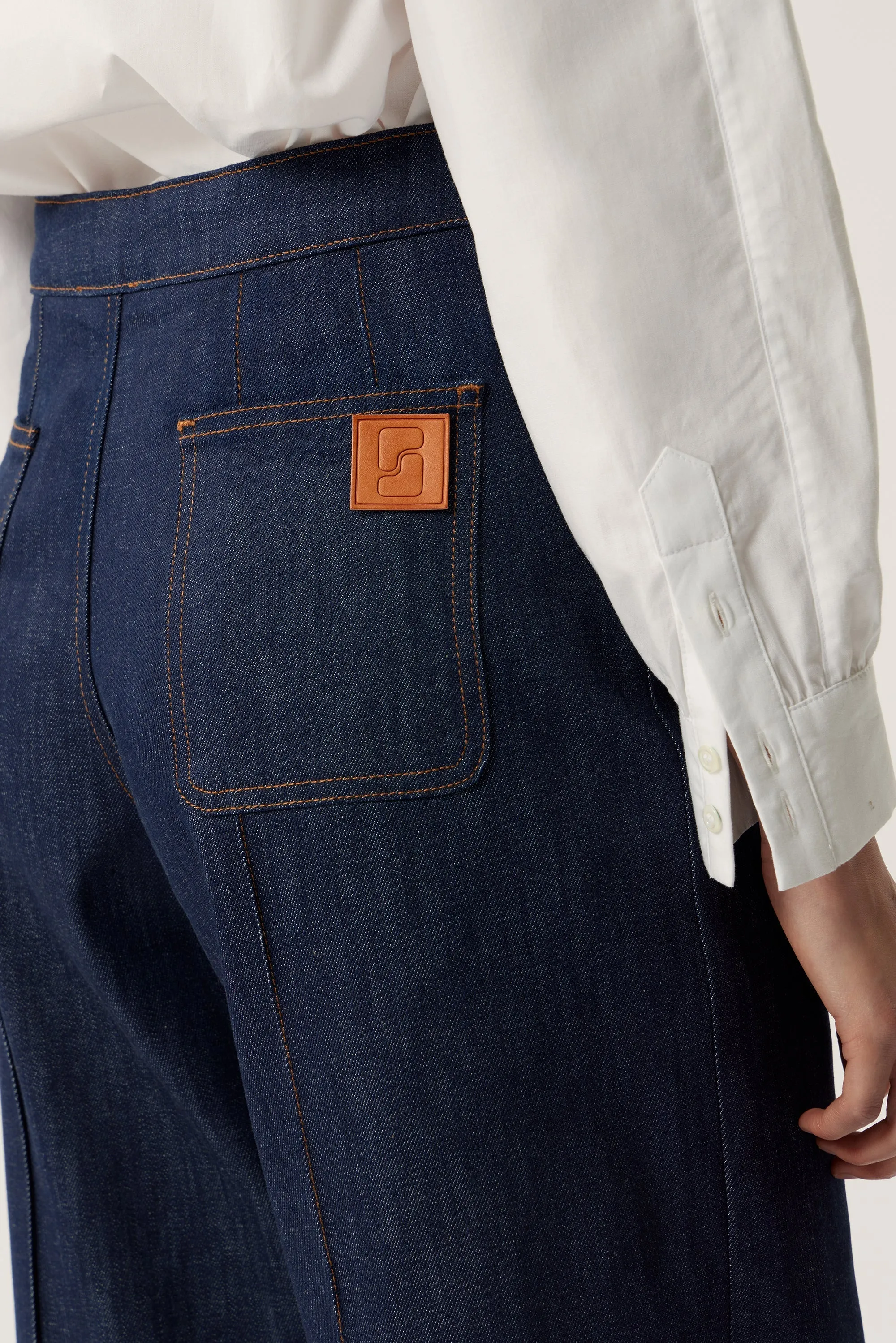 VAQUERO HARRY Pantalón recto ligeramente acampanado en denim azul crudo