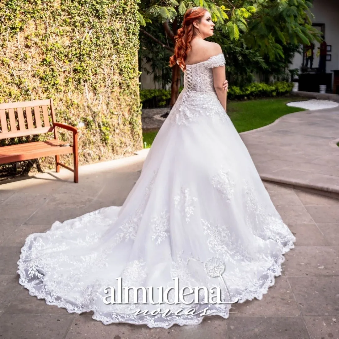 Vestido de Novia Corte Princesa Encaje Bordado Sin Hombros
